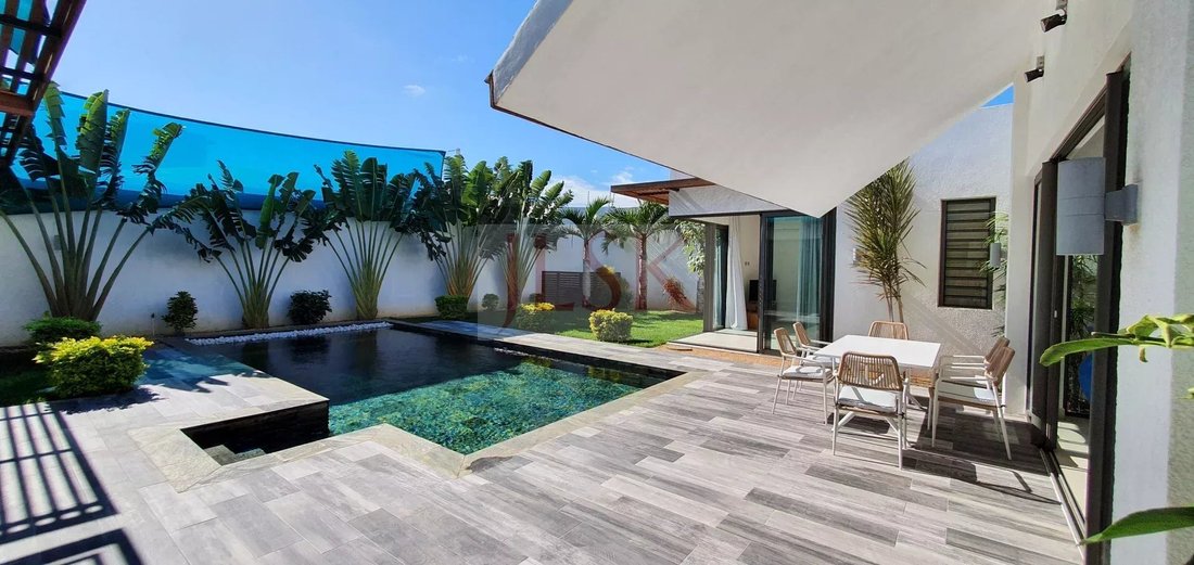 Villa in Grand Baie, Rivière du Rempart District, Mauritius 2 - 12889273