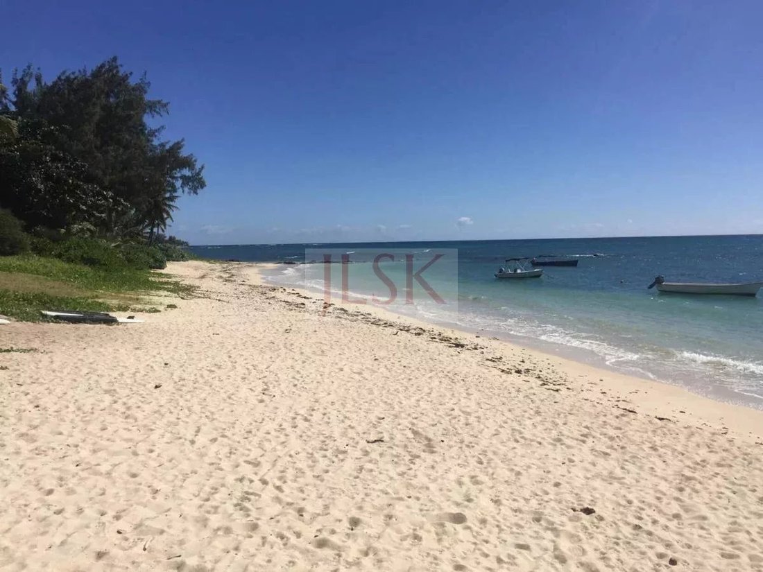 Apartment in Grand Baie, Pamplemousses District, Mauritius 2 - 12889251