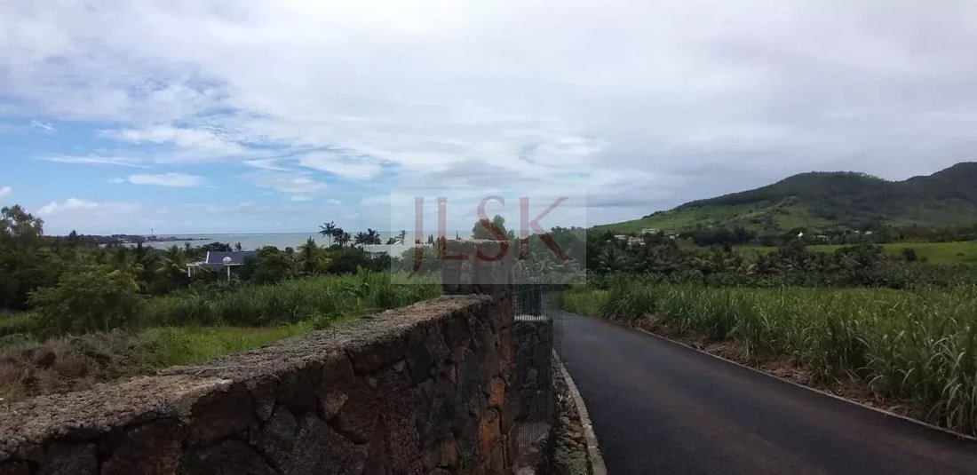 Land in Quatre Soeurs, Flacq District, Mauritius 1 - 13844574