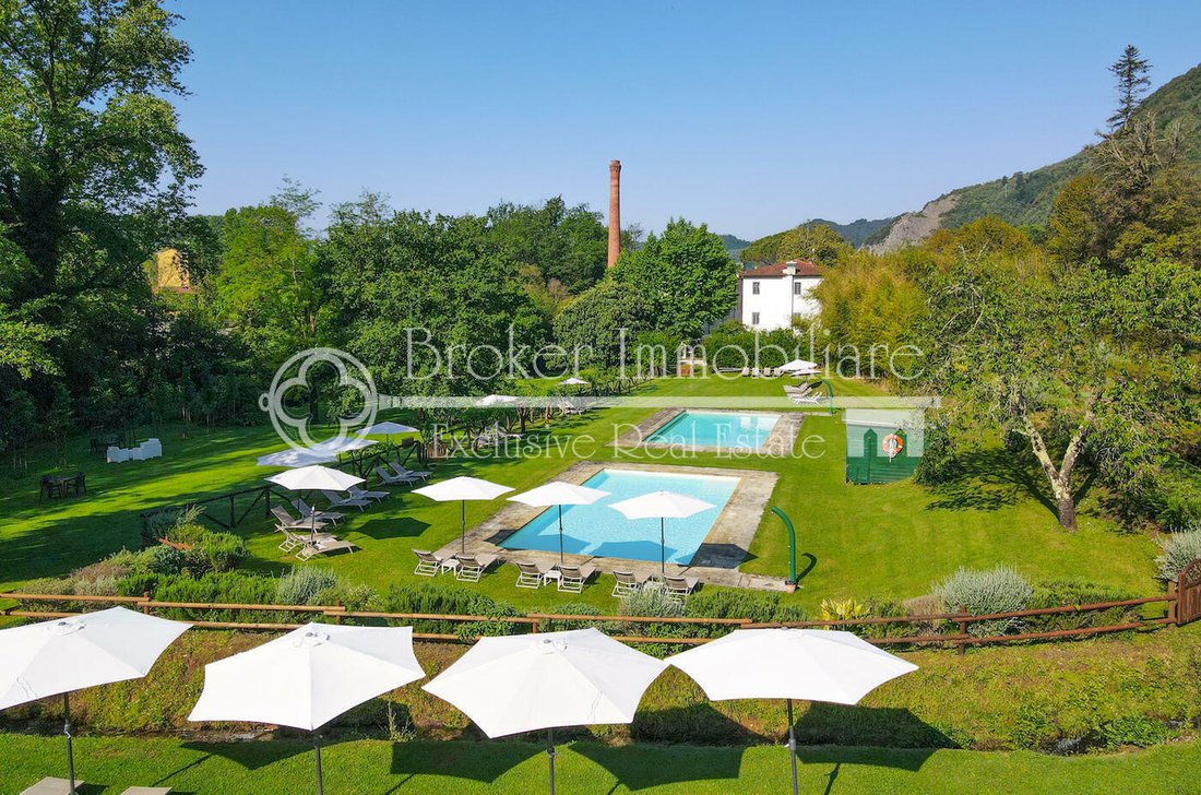 Villa in Lido di Camaiore, Camaiore, Tuscany 1 - 15757753