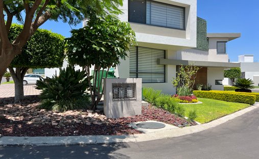 House in Santiago de Querétaro, Querétaro, Mexico 1