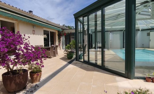 Casa a Chevanceaux, Nuova Aquitania, Francia 1