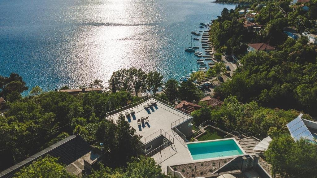 Villa in Grad Crikvenica, Primorje-Gorski Kotar County, Croatia 1 - 15759393