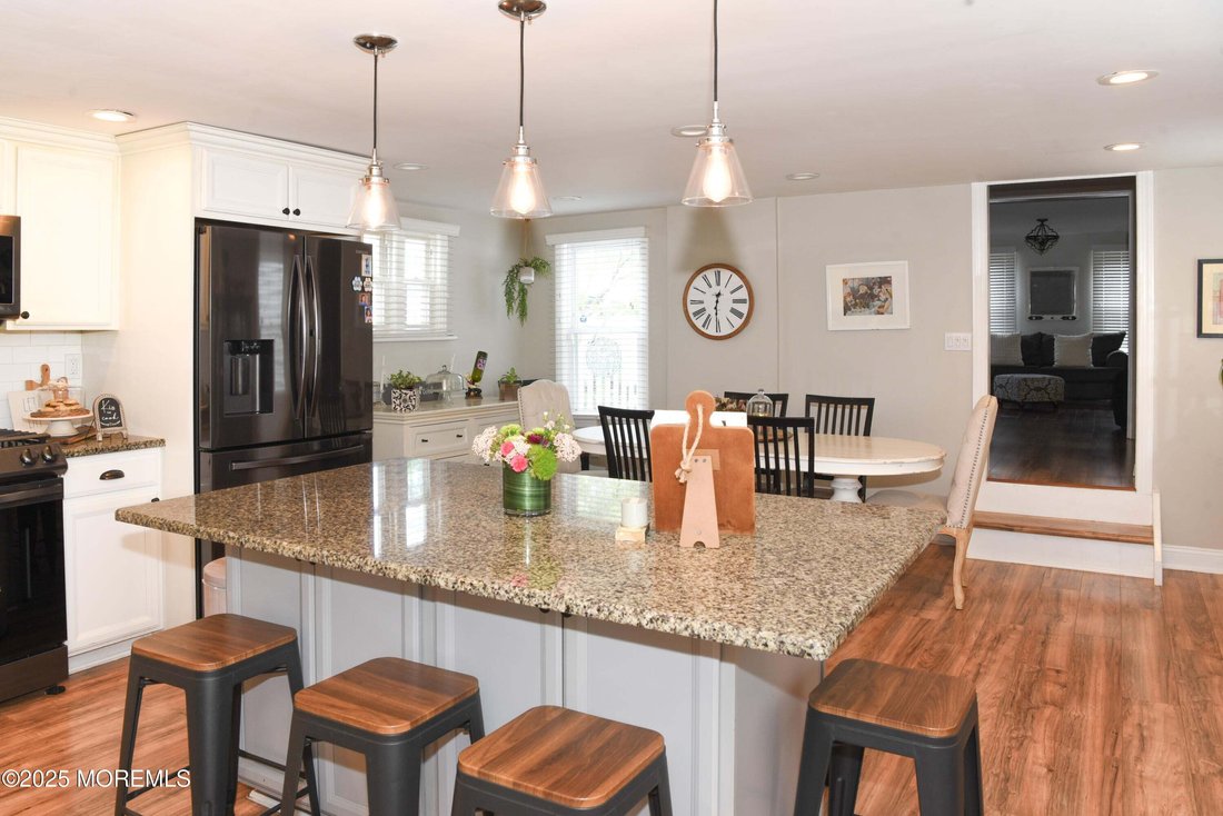 House in Matawan, New Jersey, United States 4 - 15758364