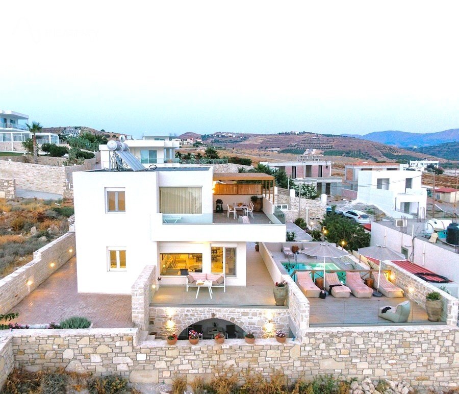 Villa in 4th Community of Heraklion - South, Heraklion, Greece 2 - 15759125