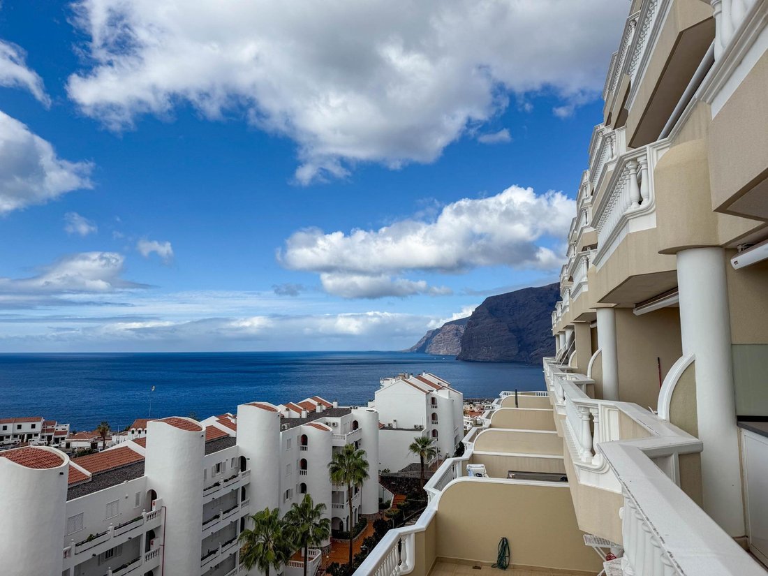 Apartment in Acantilados de Los Gigantes, Canary Islands, Spain 1 - 15759576