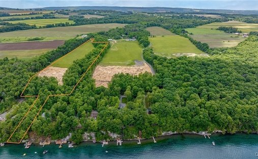 Farm Ranch in Skaneateles, New York, United States 1