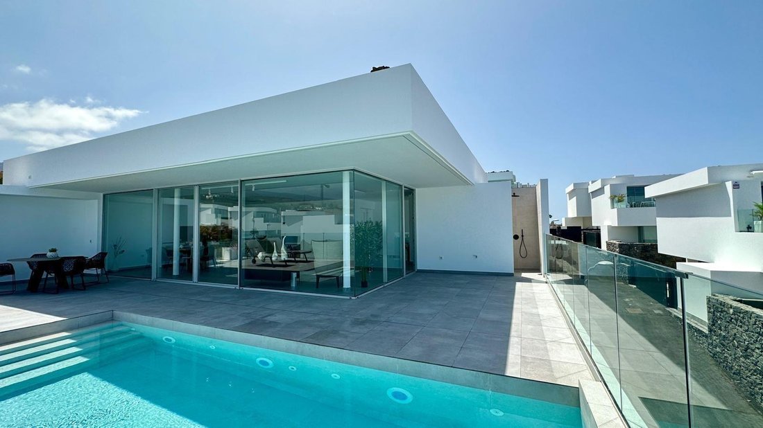 Villa in Callao Salvaje, Adeje, Canary Islands 3 - 15759574