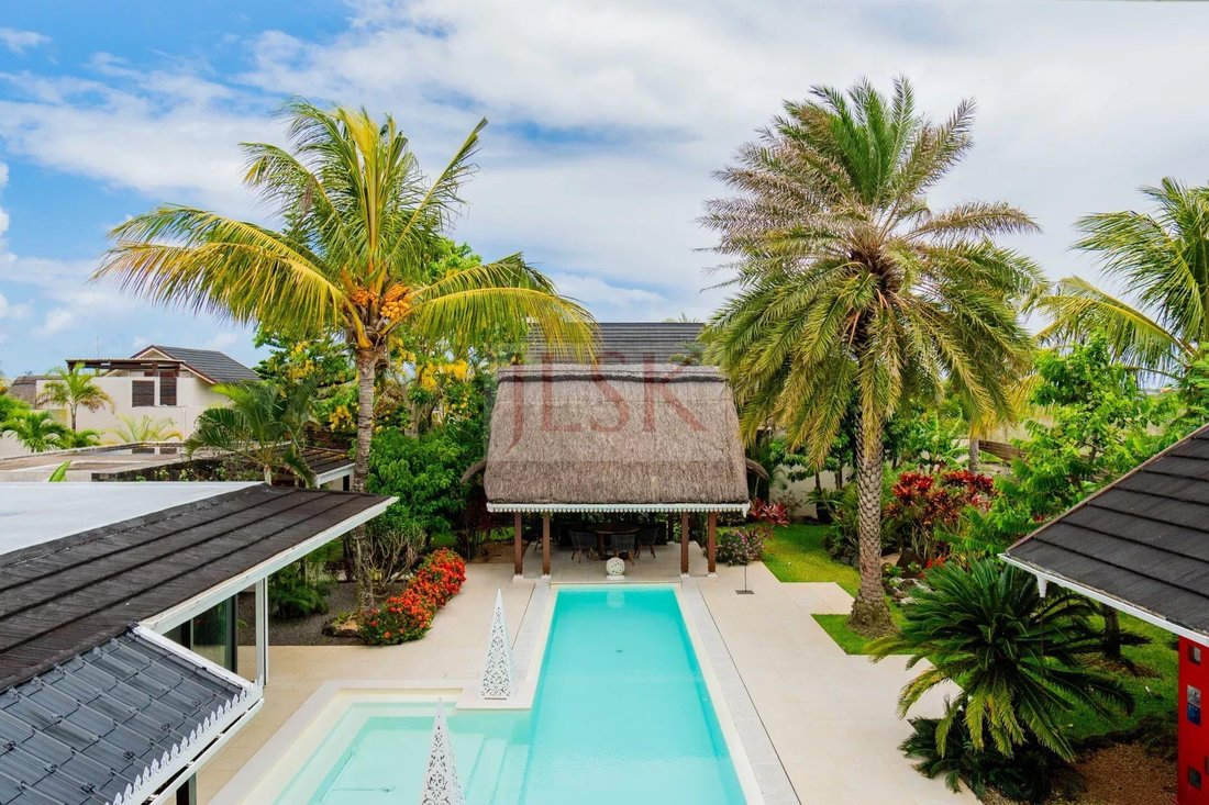 Villa in Grand Baie, Rivière du Rempart District, Mauritius 2 - 15420140