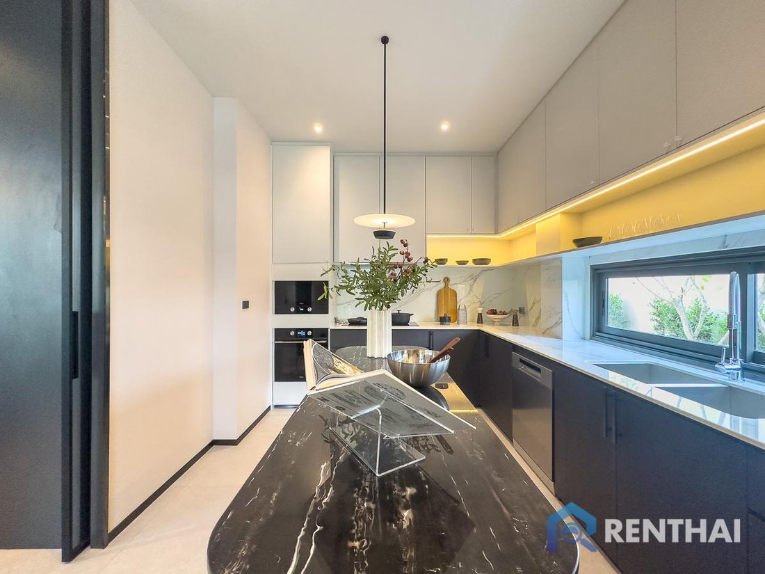 Villa in Pattaya City, Chon Buri, Thailand 4 - 15758875