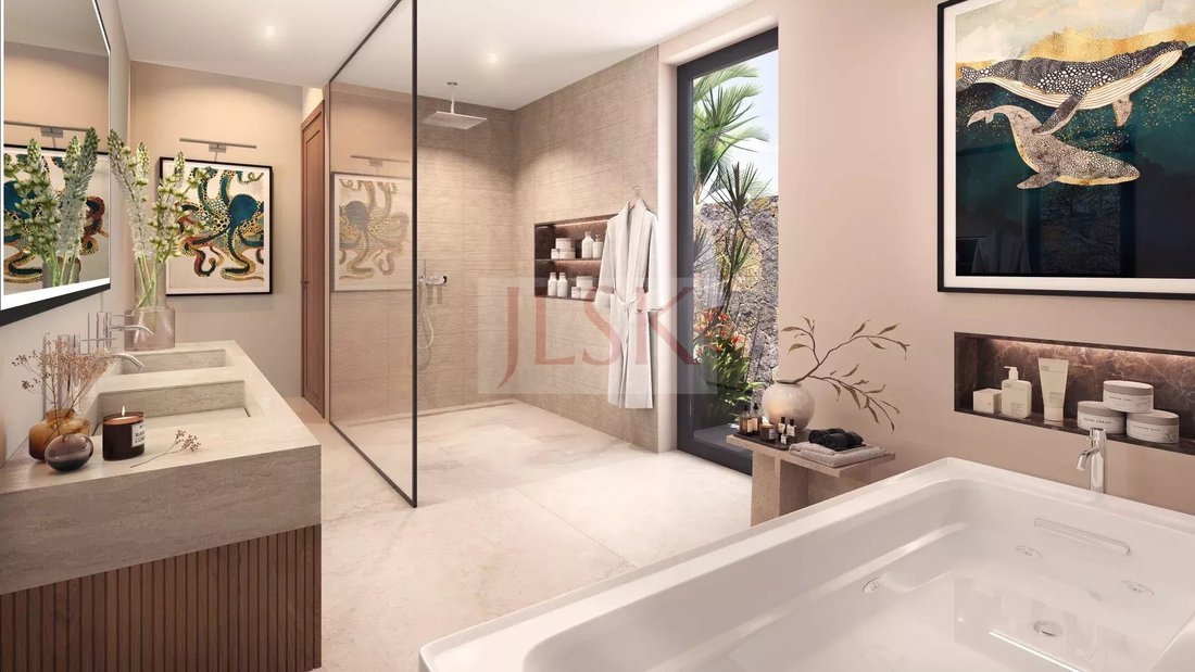Villa in Grand Baie, Rivière du Rempart District, Mauritius 2 - 12966794
