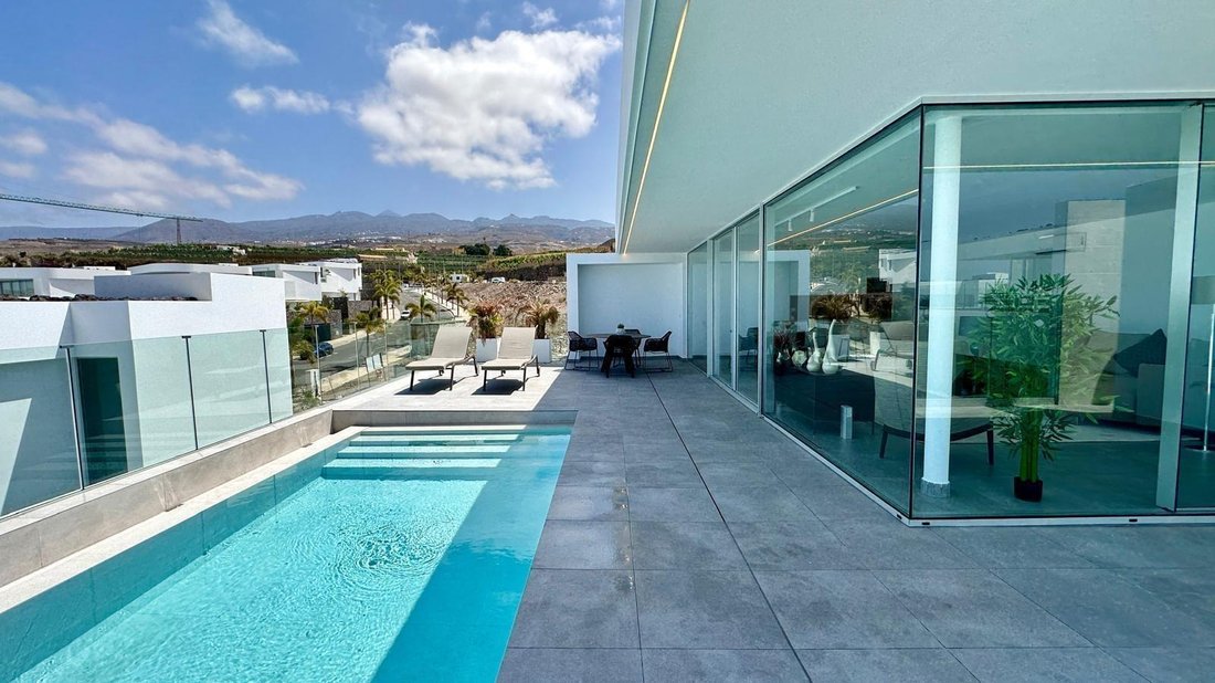 Villa in Callao Salvaje, Adeje, Canary Islands 2 - 15759574