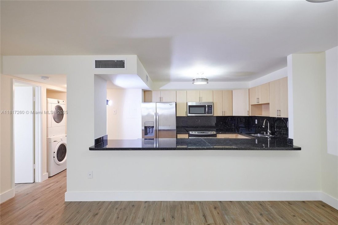 Condo in Miami Beach, Florida, United States 2 - 15758754