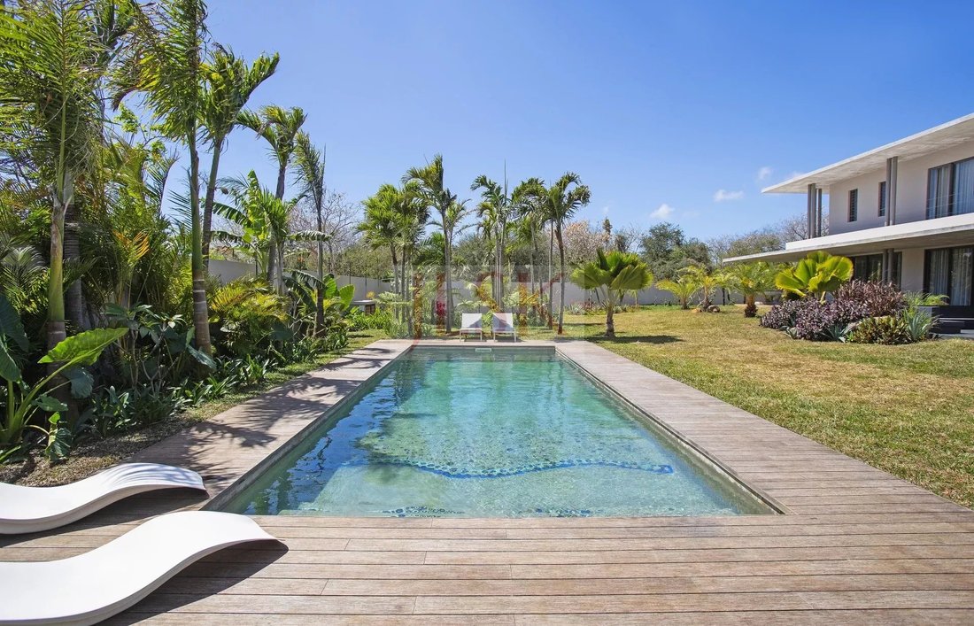 Villa in Petit Raffray, Rivière du Rempart District, Mauritius 4 - 14152766