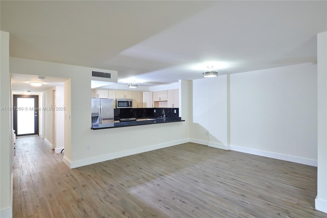 Condo in Miami Beach, Florida, United States 3 - 15758754