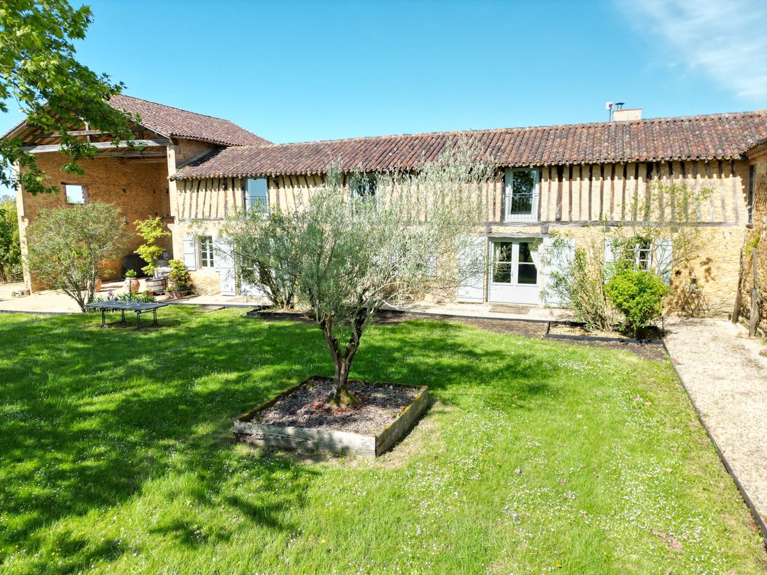 Estate in Vic-Fezensac, Occitania, France 2 - 15758889