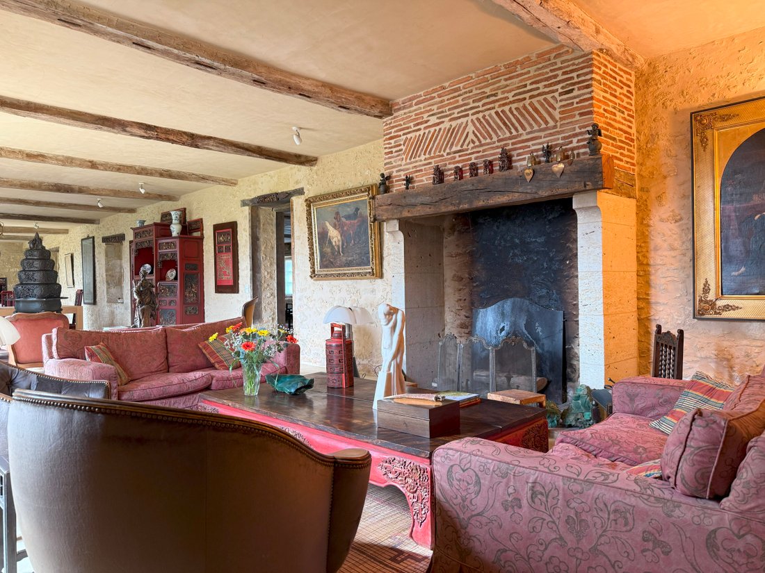 Estate in Vic-Fezensac, Occitania, France 5 - 15758889