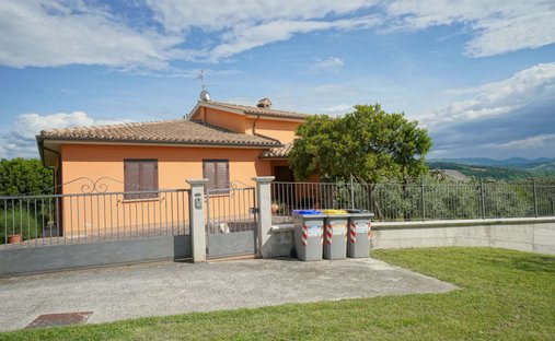 Castle for Sale in Montefalco, Umbria, Italy