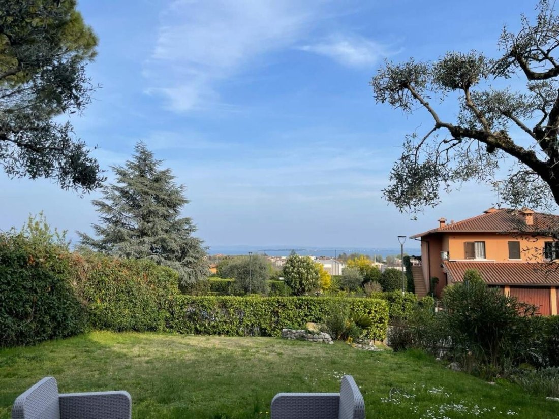 Villa in Historic Center, Padenghe sul Garda, Lombardy 1 - 15759899
