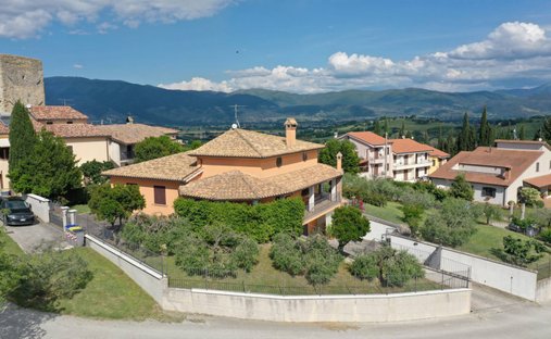 Castle for Sale in Montefalco, Umbria, Italy