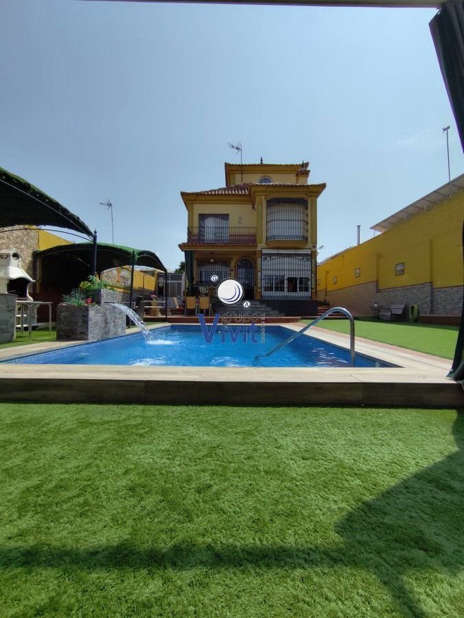 Chalet in Alcala de Guadaira, Andalusia, Spain 3 - 15556463