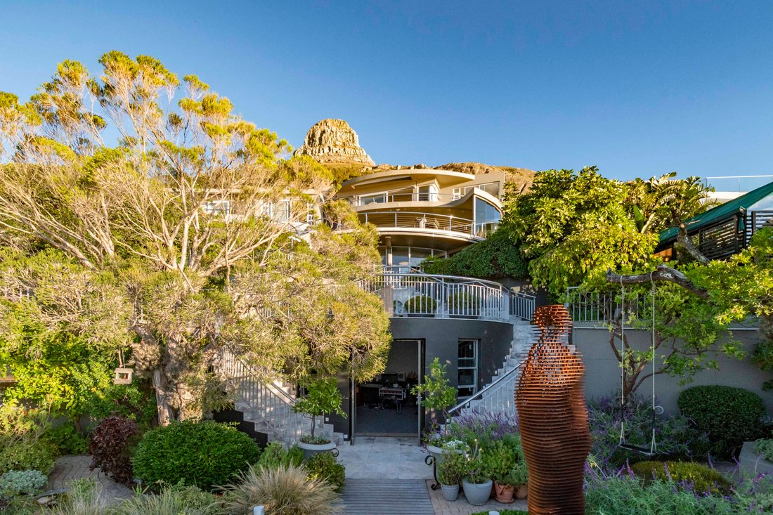 Villa in Bakoven, Cape Town, South Africa 4 - 15760379