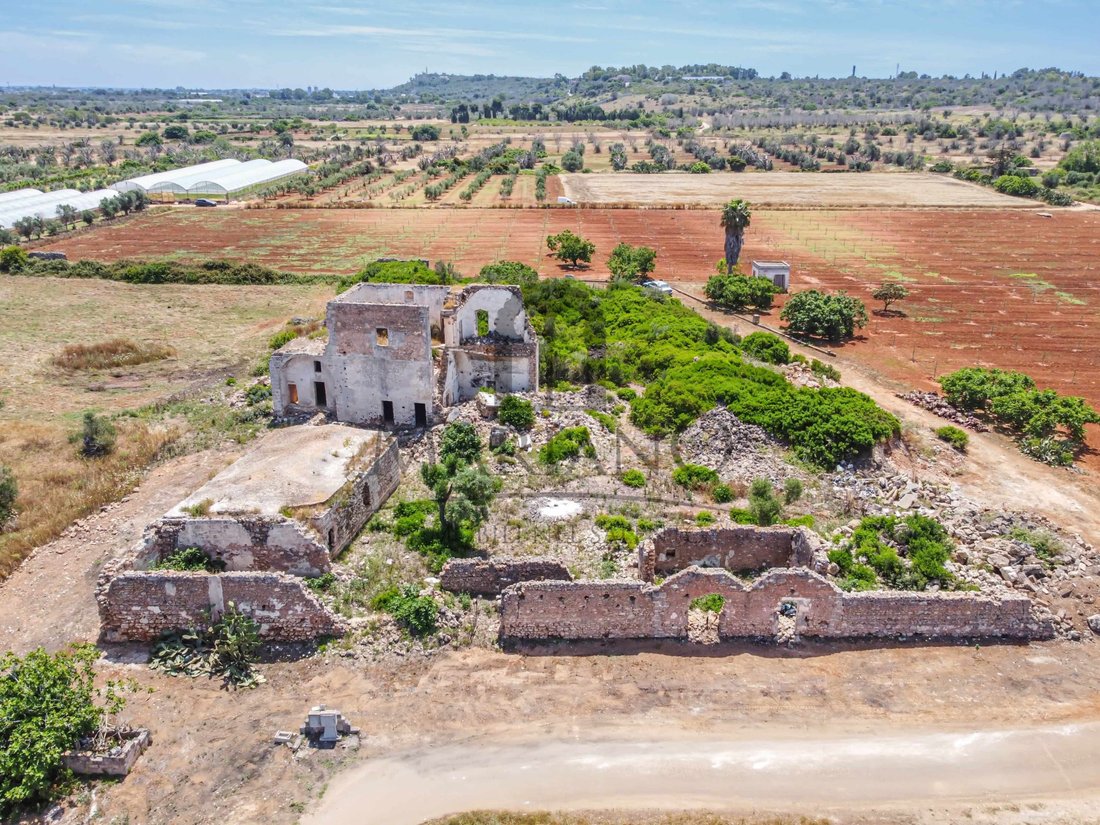 Rancho en Gallipoli, Apulia, Italia 1 - 15760446