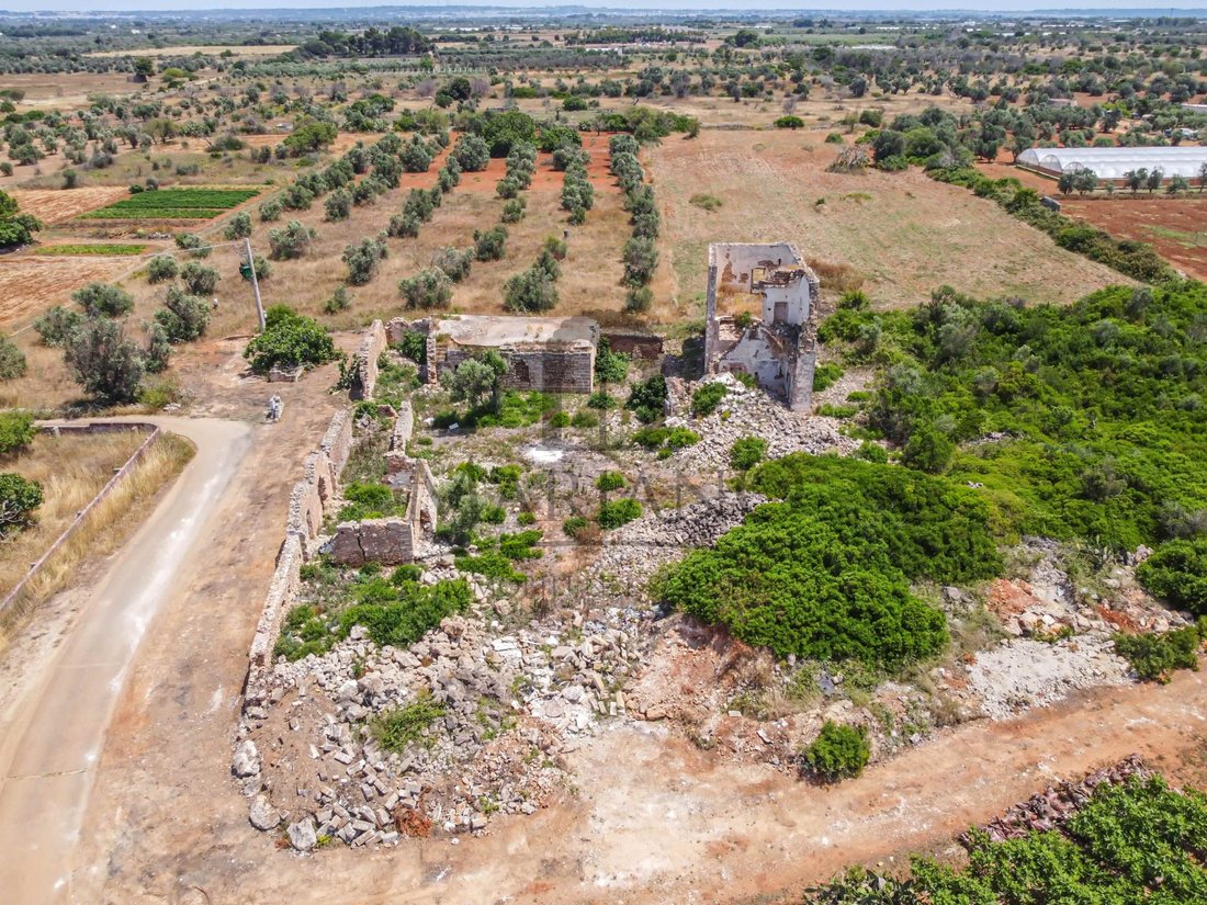Rancho en Gallipoli, Apulia, Italia 3 - 15760446