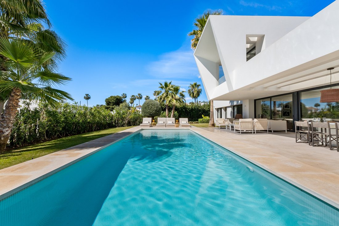 Villa in Estepona, Andalusia, Spain 2 - 15760426