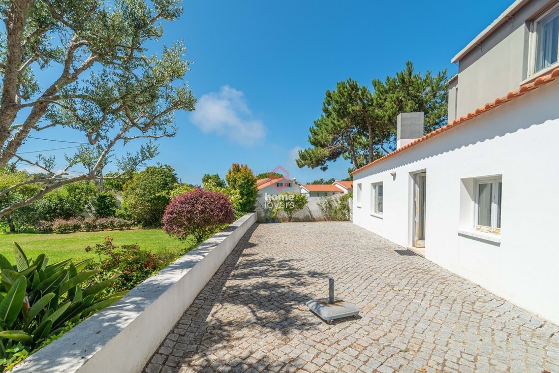 Villa in São João das Lampas, Lisbon, Portugal 1 - 15760457