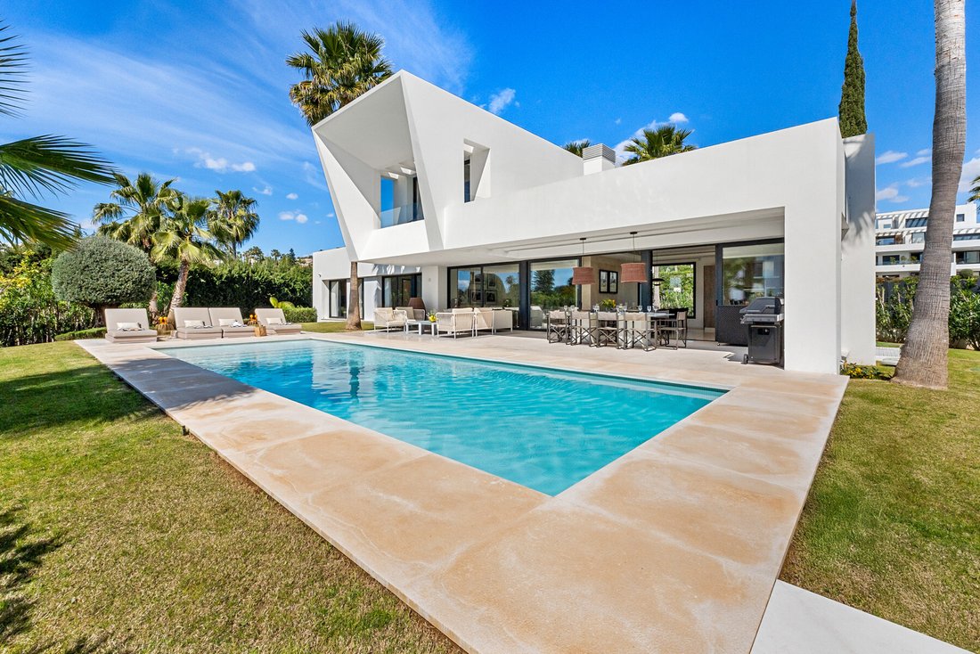 Villa in Estepona, Andalusia, Spain 5 - 15760426