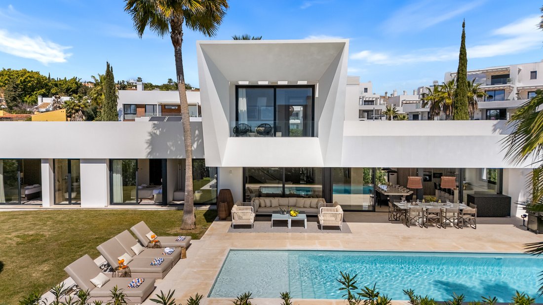 Villa in Estepona, Andalusia, Spain 3 - 15760426