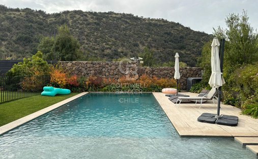 Casa en Lo Barnechea, Región Metropolitana, Chile 1