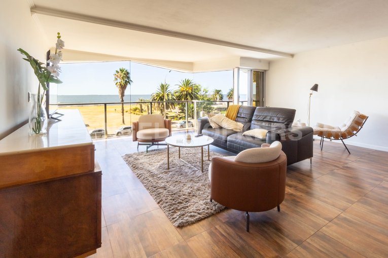 Apartment in Montevideo, Departamento de Montevideo, Uruguay 1 - 15760635