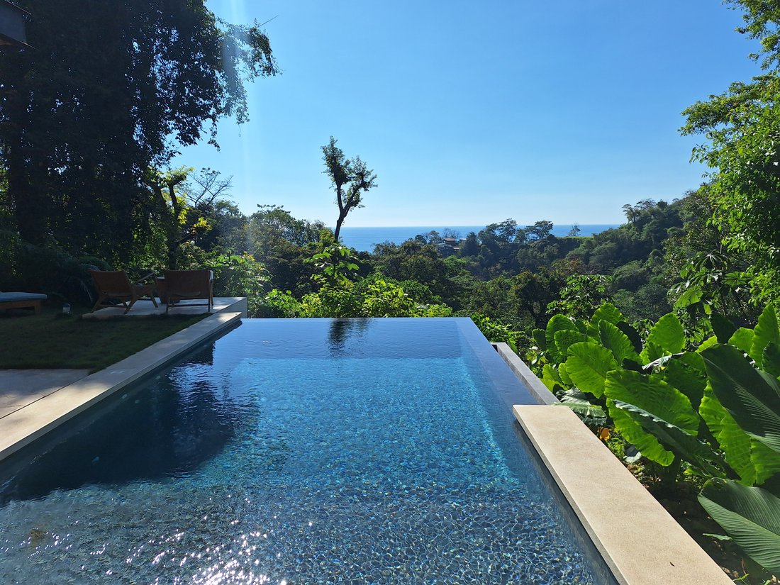 Villa in Santa Teresa Beach, Puntarenas Province, Costa Rica 1 - 15760619
