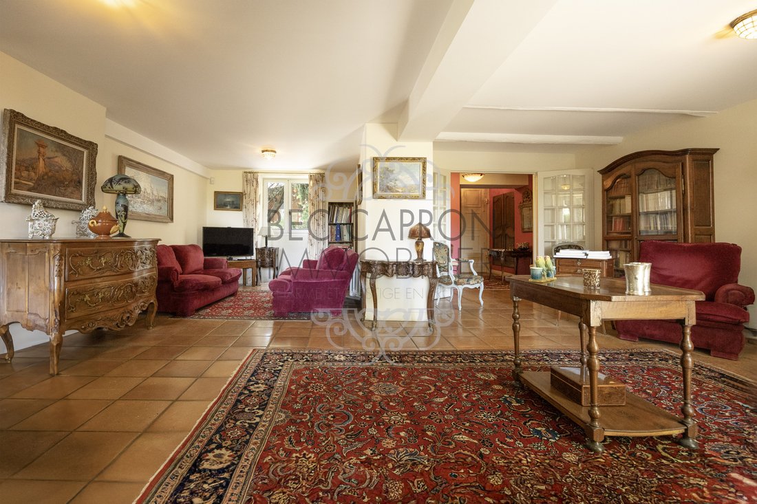 House in Granettes-Jauberte-Sainte Anne, Aix-en-Provence, France 2 - 15761441
