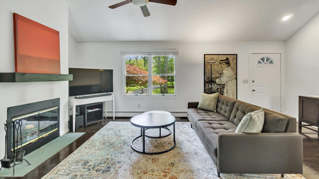 House in Hampton Bays, New York, United States 4 - 15760708