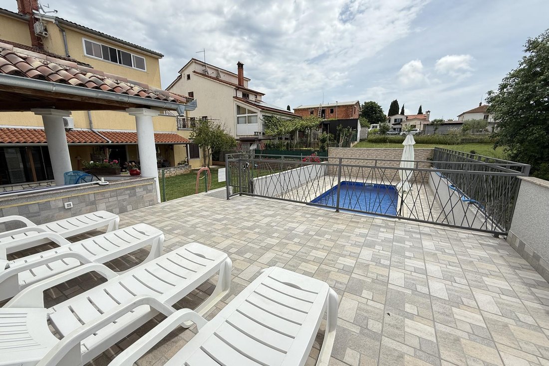 Villa in Grad Pula, Istria County, Croatia 2 - 15761580