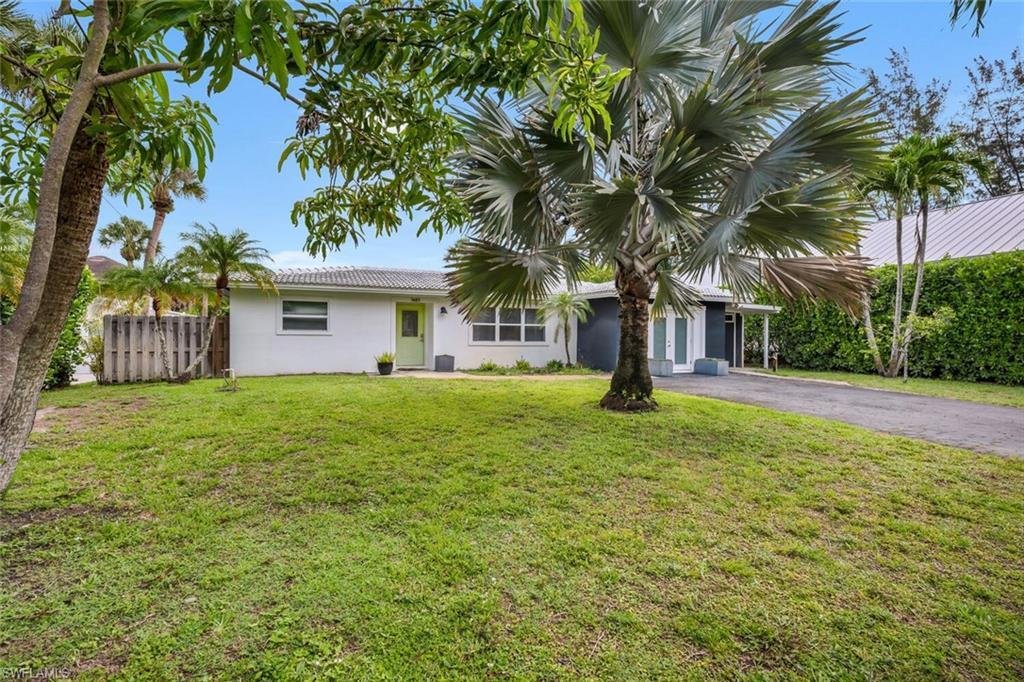House in Naples, Florida, United States 4 - 15762898