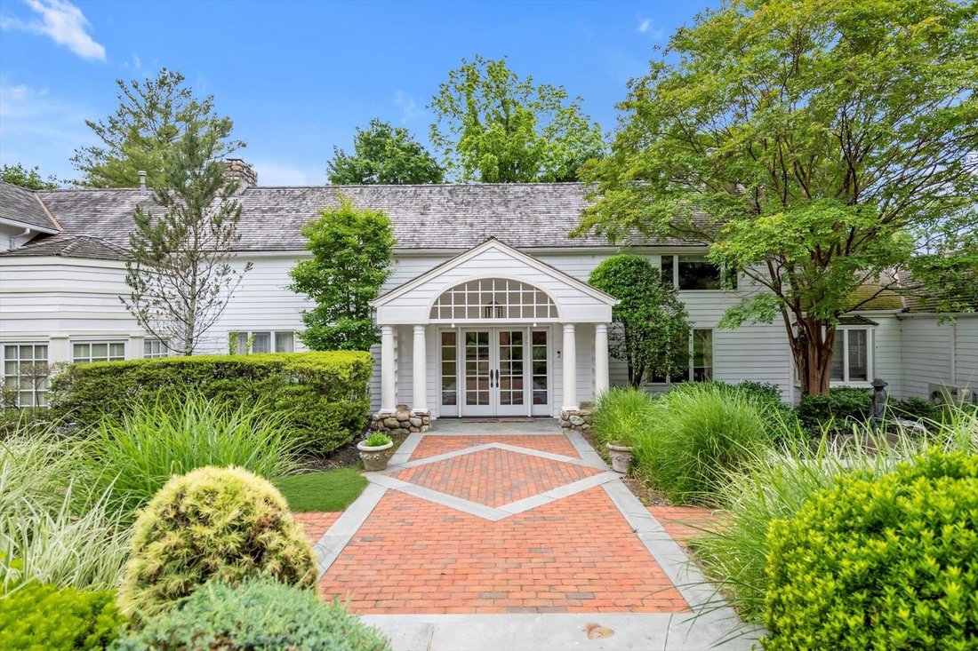 House in Great Neck, New York, United States 1 - 15762110