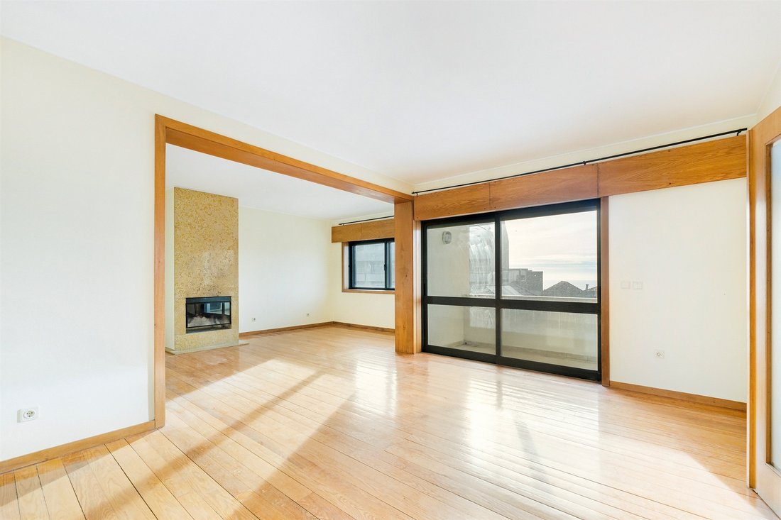 Apartment in Lordelo do Ouro e Massarelos, Porto District, Portugal 3 - 13604614