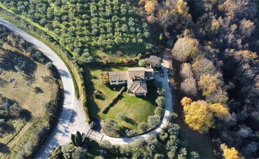 Villa in Cannara, Umbria, Italy 1