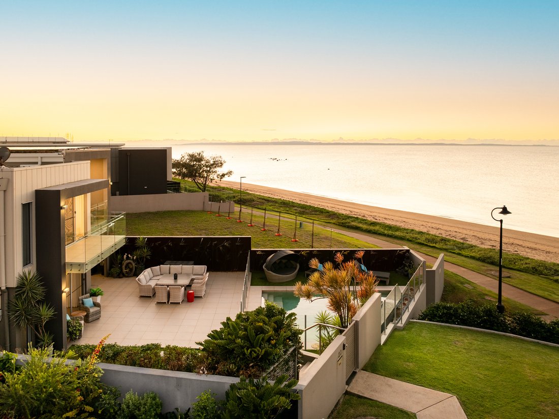 House in Scarborough, Queensland, Australia 1 - 15762427