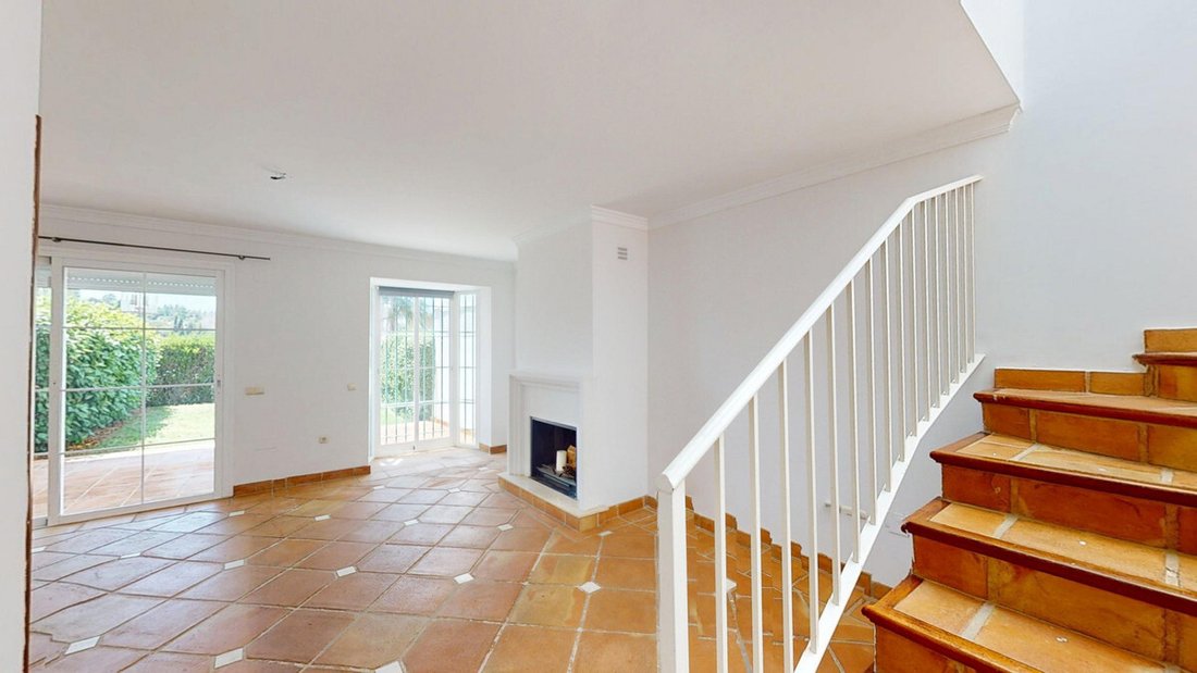 Townhouse in Guadalmina Alta, San Pedro de Alcantara, Spain 3 - 15762814