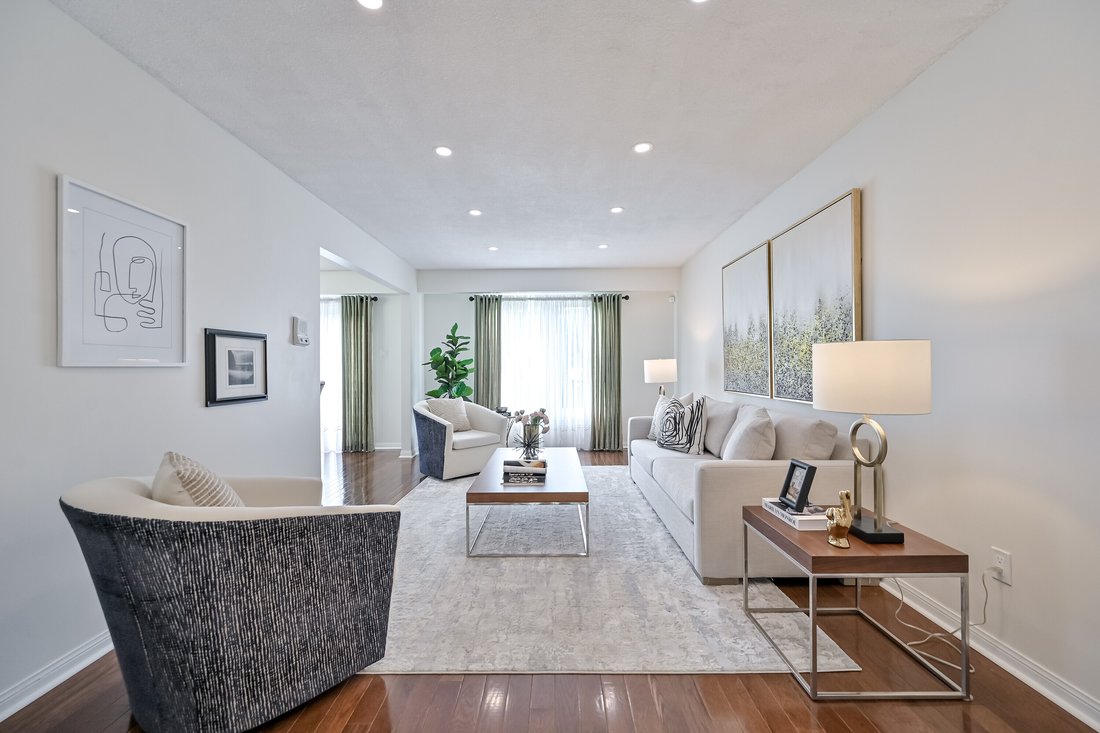 House in Toronto, Ontario, Canada 1 - 15761558
