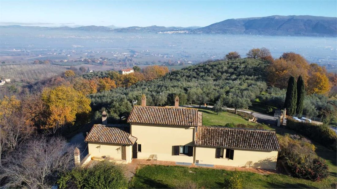 Villa in Cannara, Umbria, Italy 4 - 15761508