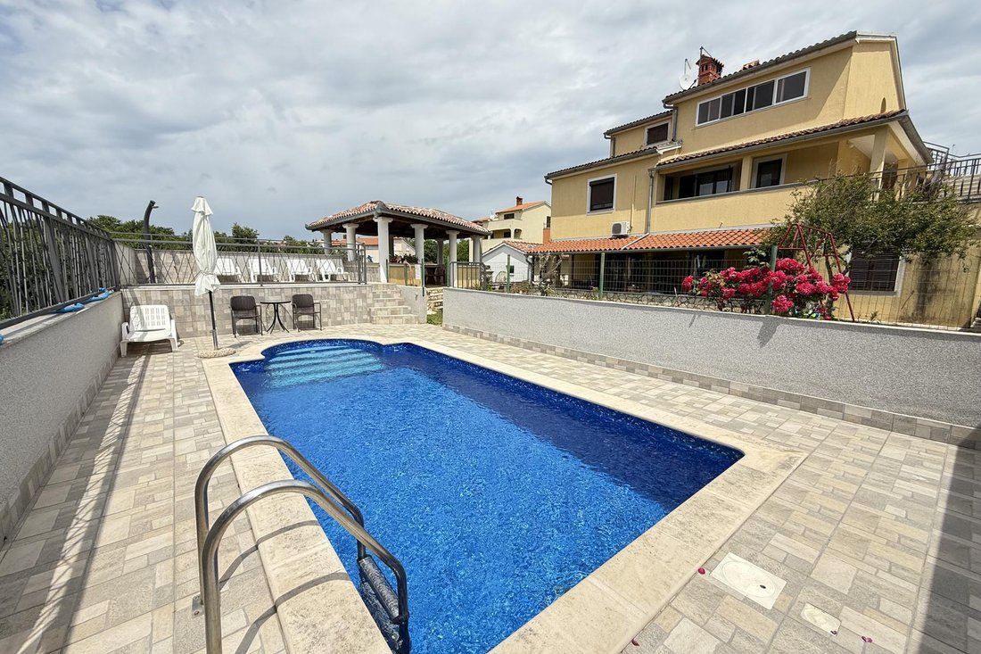 Villa in Grad Pula, Istria County, Croatia 1 - 15761580