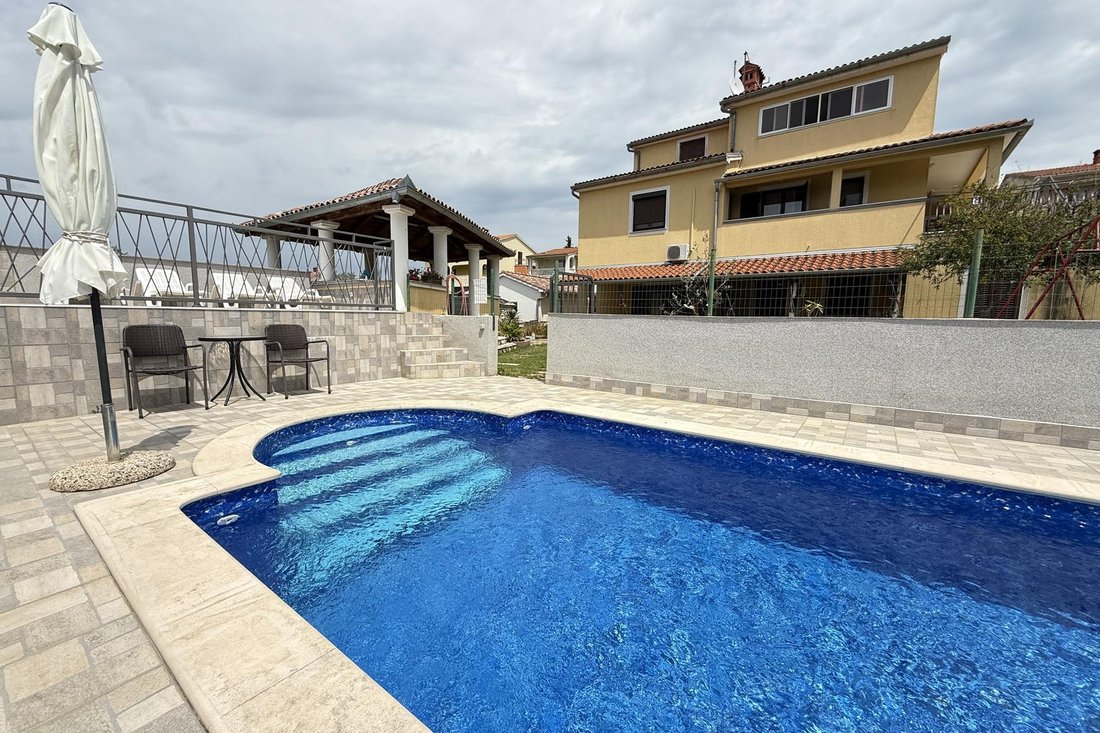 Villa in Grad Pula, Istria County, Croatia 3 - 15761580