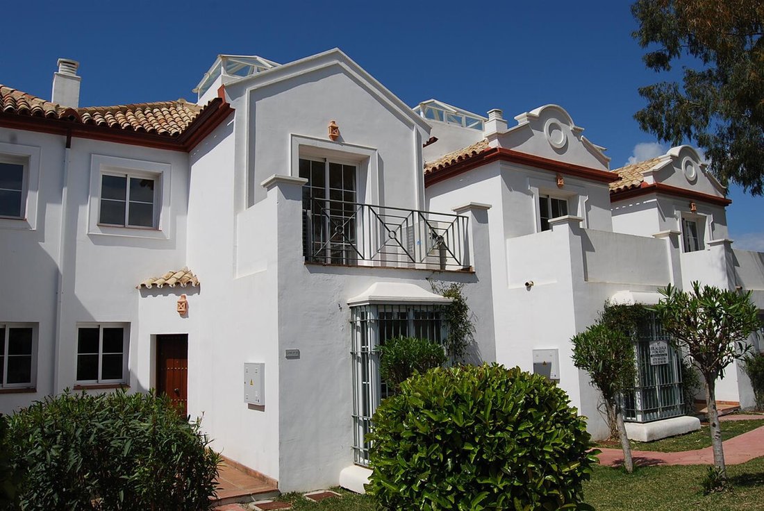 Townhouse in Guadalmina Alta, San Pedro de Alcantara, Spain 2 - 15762814