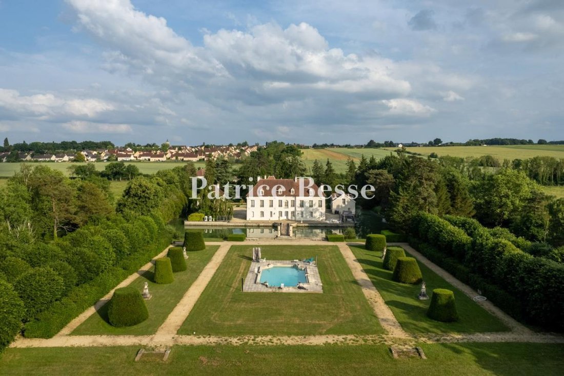 Le Château des Seigneurs: A 16th-Century Burgundian Jewel Guarded by Moats & Time